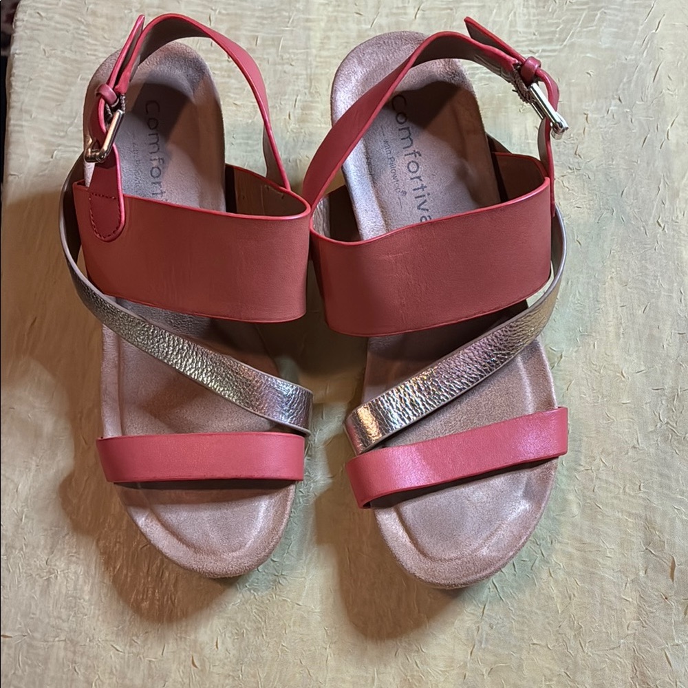 Comfortiva Pink and Silver Sandals with Cushioned Footbed-sz 6m
